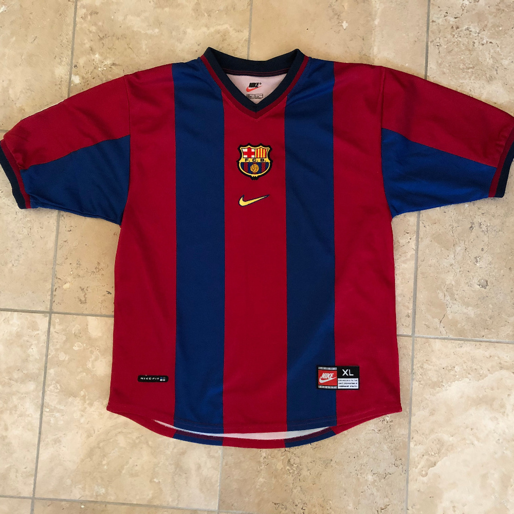 EUC Vintage Nike FC Barcelona Youth XL Jersey 1999